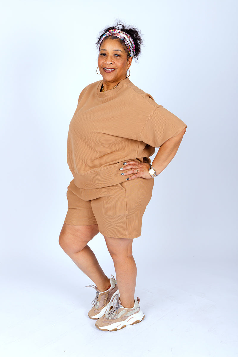 PLUS SIZE RIBBED ROUND NECK WAIST BANDED SHORTS SET- CARAMEL