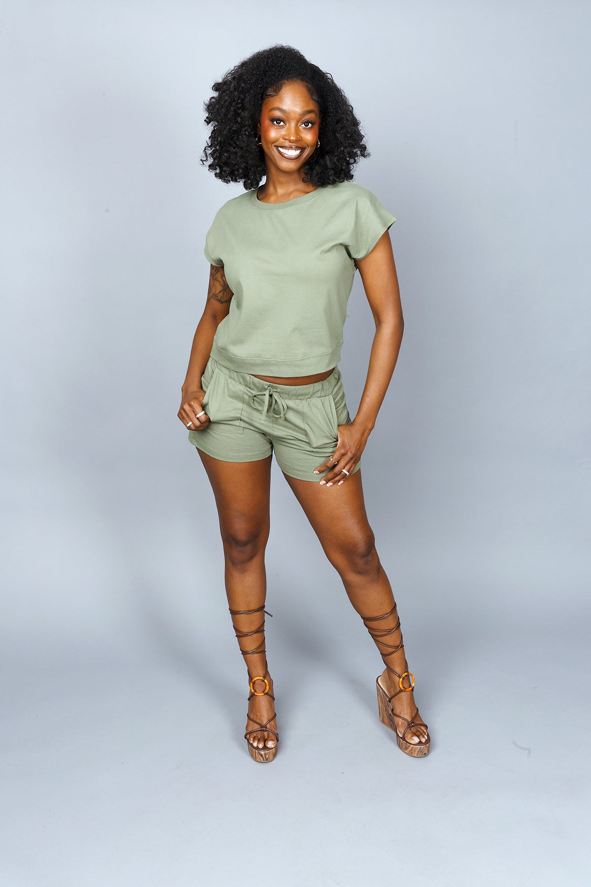 SLEEVELESS PREMIUM COTTON SHORTS SETS W/ POCKETS- LT. OLIVE