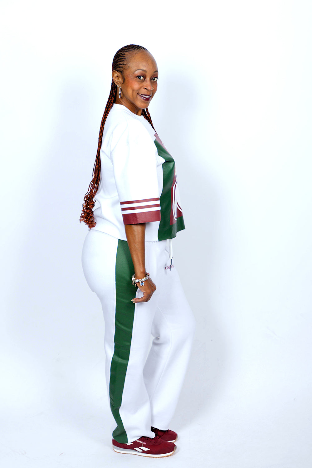 THE ASHLEY COLLECTION- WOMEN'S LUXURY SIGNATURE JERSEY LOUNGEWEAR JOGGER SET- WHITE JERSEY