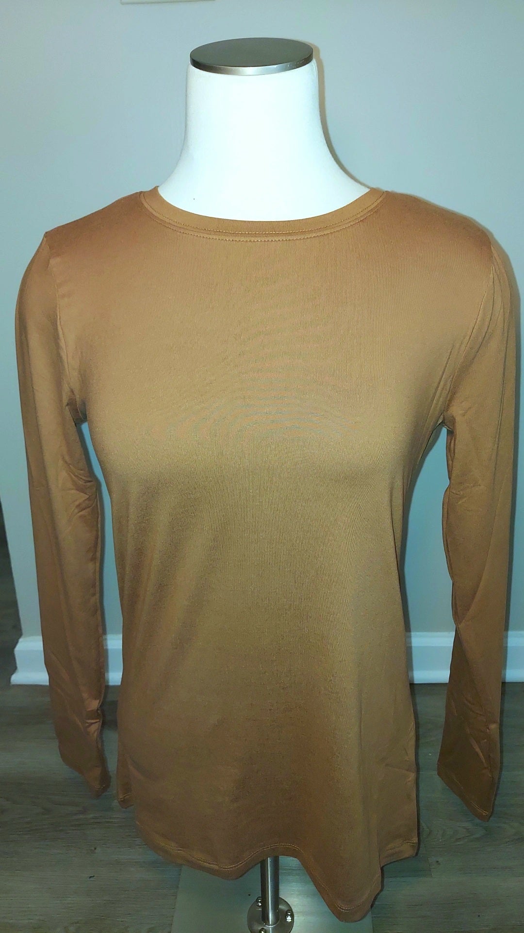 MICROFIBER FITTEDLONG SLEEVE SHIRT| TAN