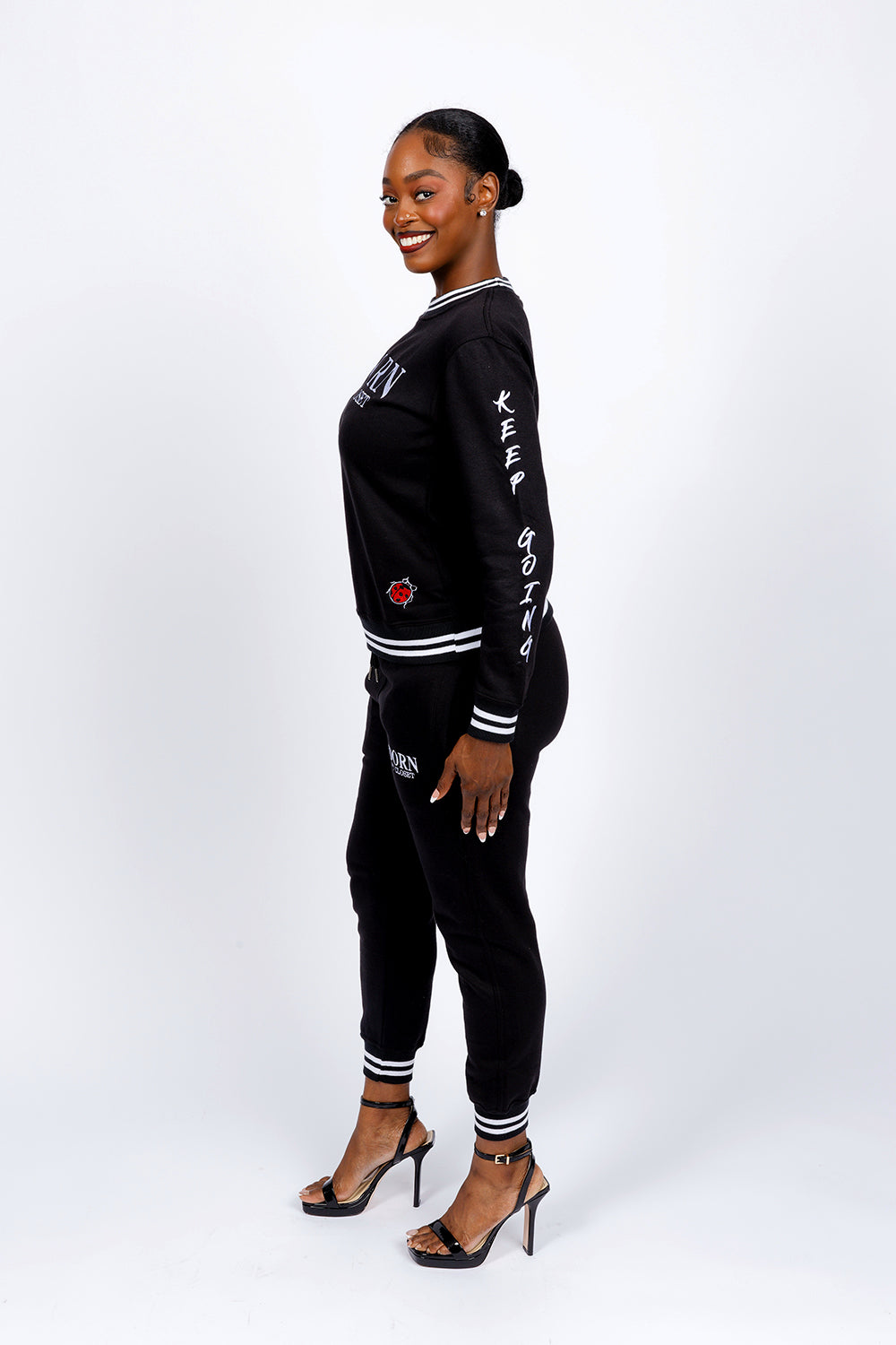 THE ASHLEY COLLECTION- WOMEN'S LUXURY SIGNATURE LOUNGEWEAR JOGGER SET